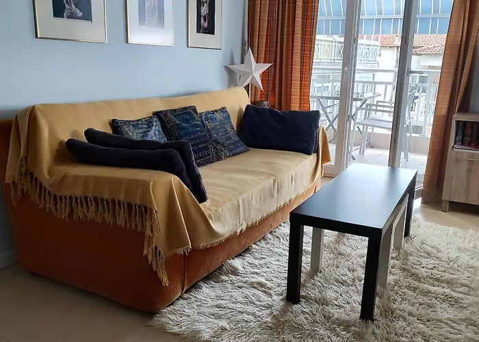 Christina-2 公寓 *