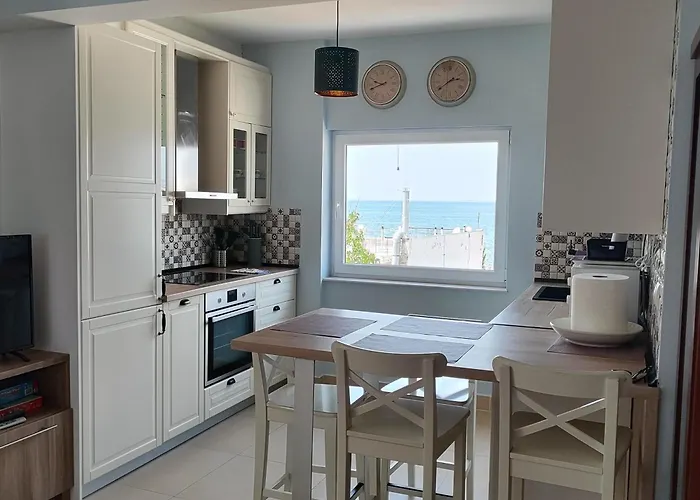 Christina-2 公寓 Peraía